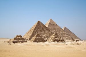 Egypt Pyramids All Gizah Pyramids sm wiki.jpg